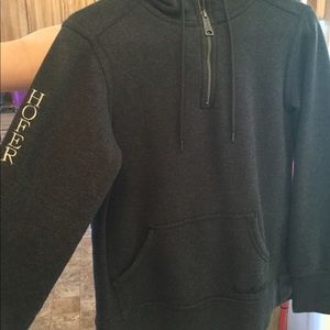 Women’s Carrhartt 1/4 zip hoodie.
